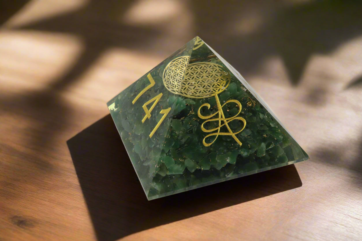 Green Jade Zibu Pyramid