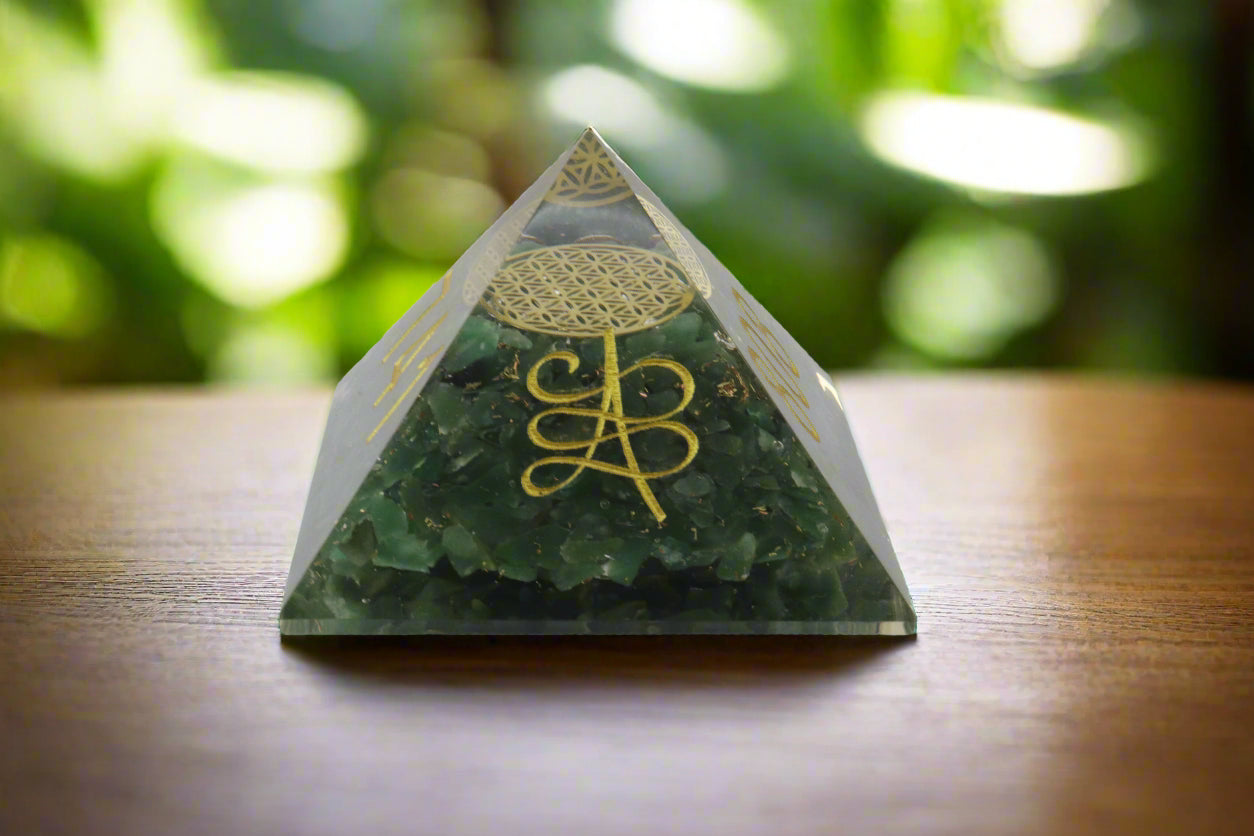 Green Jade Zibu Pyramid